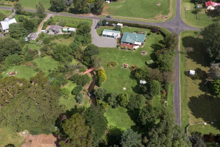 Photo of property in 44 Phillips Street, Tikokino, Waipawa, 4273