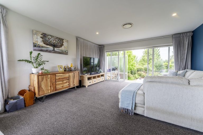Photo of property in 12 Kowhai Street, Highfield, Timaru, 7910