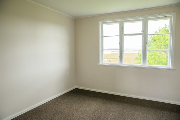 Photo of property in 87-89 Beresford Street, Bayswater, Auckland, 0622