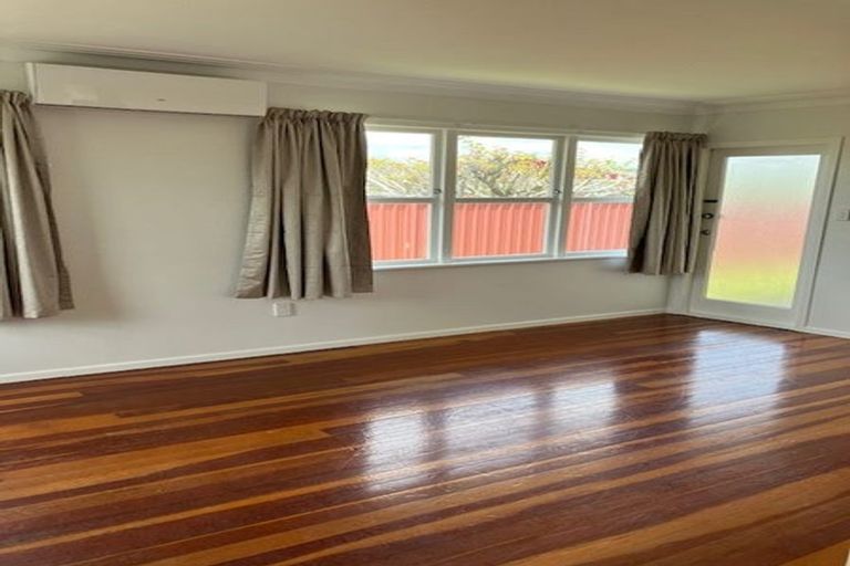 Photo of property in 10 Holden Place, Manukau, Auckland, 2025