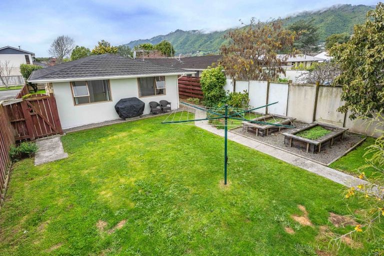 Photo of property in 41b Andrew Street, Waikanae, 5036