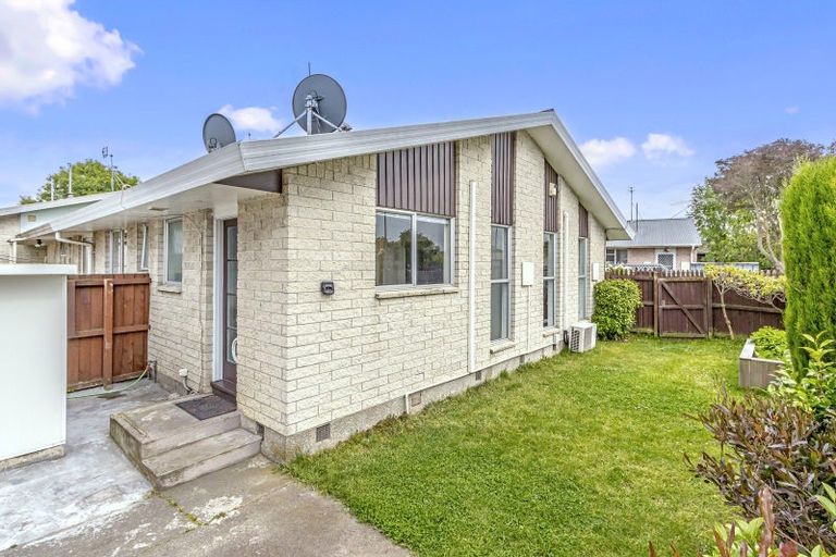 Photo of property in 1/19 Whitmore Street, Edgeware, Christchurch, 8013