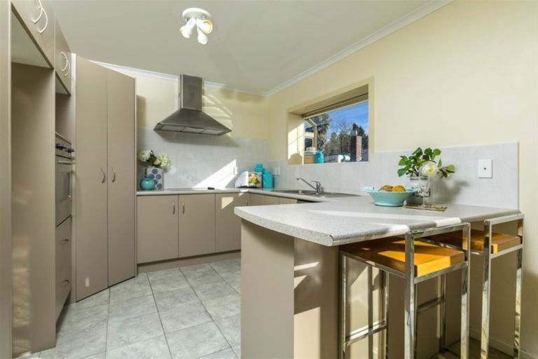 Photo of property in 1 Burton's Drive, Swanson, Auckland, 0614