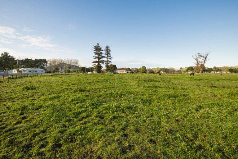 Photo of property in 1 Cook Street, Tolaga Bay, 4077