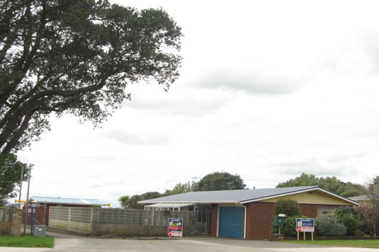 Photo of property in 191 South Road, Spotswood, New Plymouth, 4310