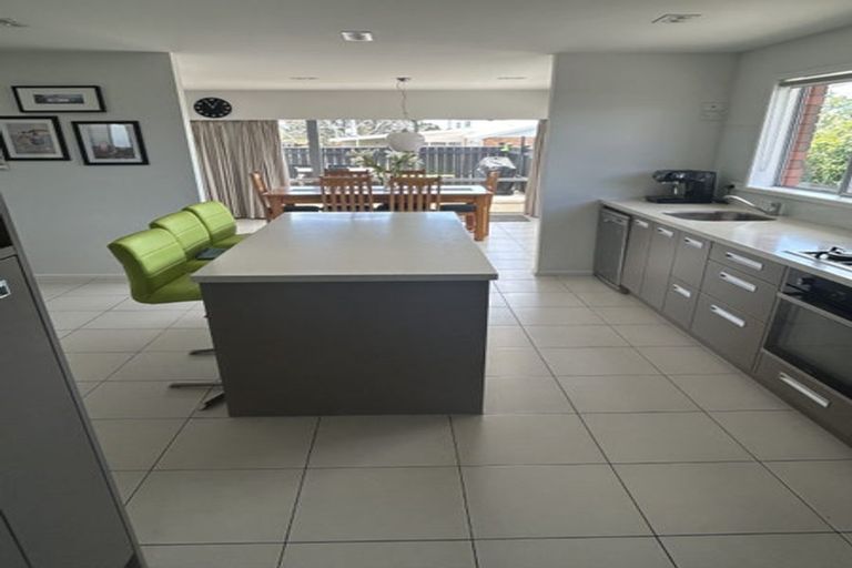 Photo of property in 23 Truby King Street, Merrilands, New Plymouth, 4312