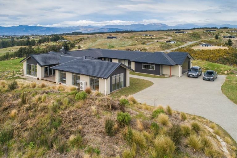 Photo of property in 24 Mahoe Close, Upper Moutere, 7173