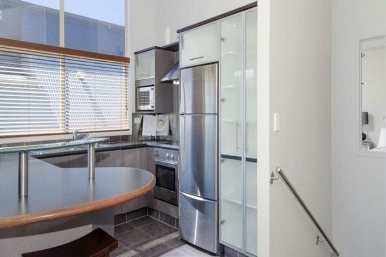 Photo of property in 25 Rita Street, Mount Maunganui, 3116