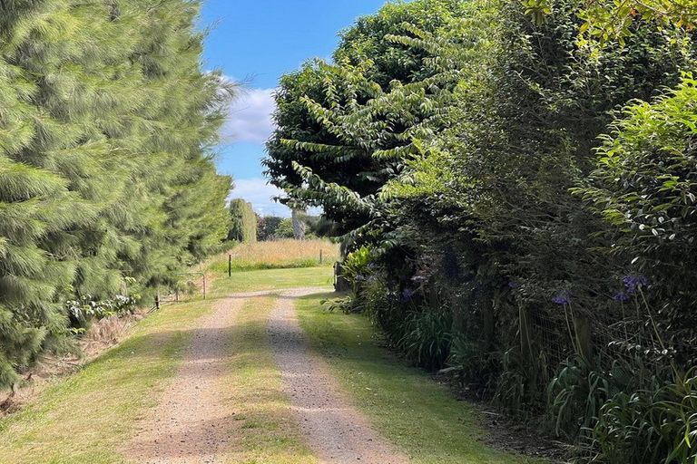 Photo of property in 104 Tara Road, Papamoa Beach, Papamoa, 3187