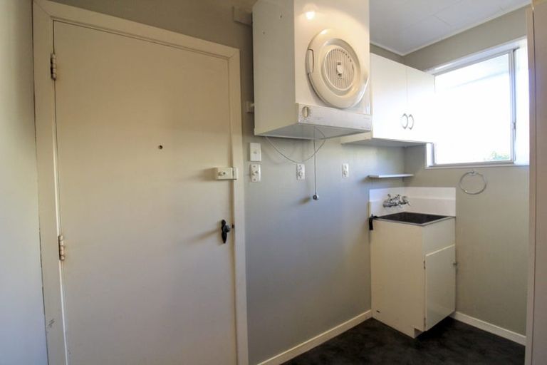 Photo of property in 1/19 Parkvale Road, Karori, Wellington, 6012