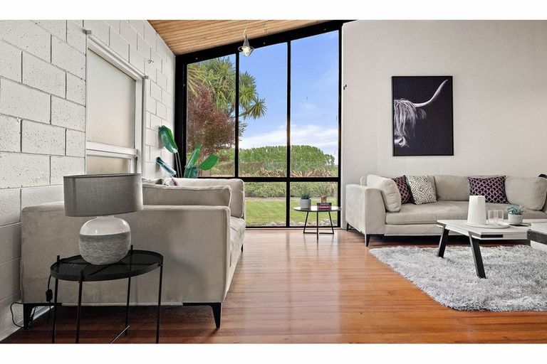 Photo of property in 77 Glenfield Crescent, Mairehau, Christchurch, 8052