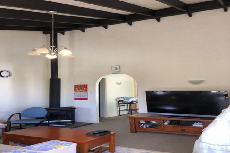 Photo of property in 2/6 Fortunes Road, Half Moon Bay, Auckland, 2012