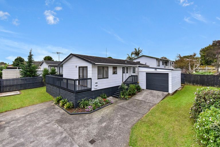 Photo of property in 2/122 Finlayson Avenue, Clendon Park, Auckland, 2103