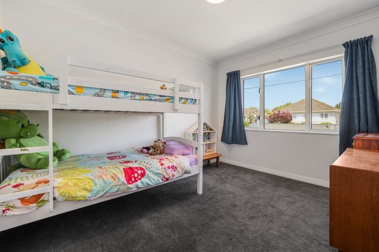 Photo of property in 12 Aldersley Street, Richmond, Christchurch, 8013