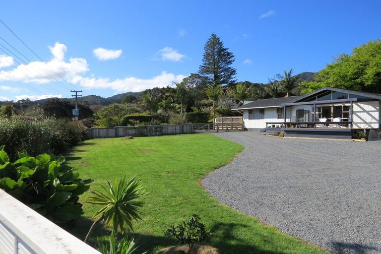 Photo of property in 30 Driving Creek Road, Coromandel, 3506