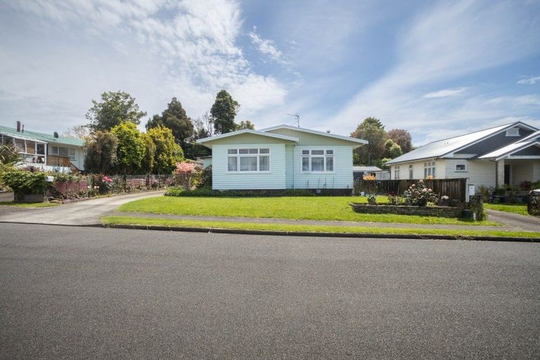 Photo of property in 44 Stafford Street, Waitara, 4320
