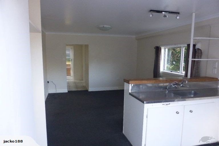 Photo of property in 1/65 Salamanca Road, Sunnynook, Auckland, 0620