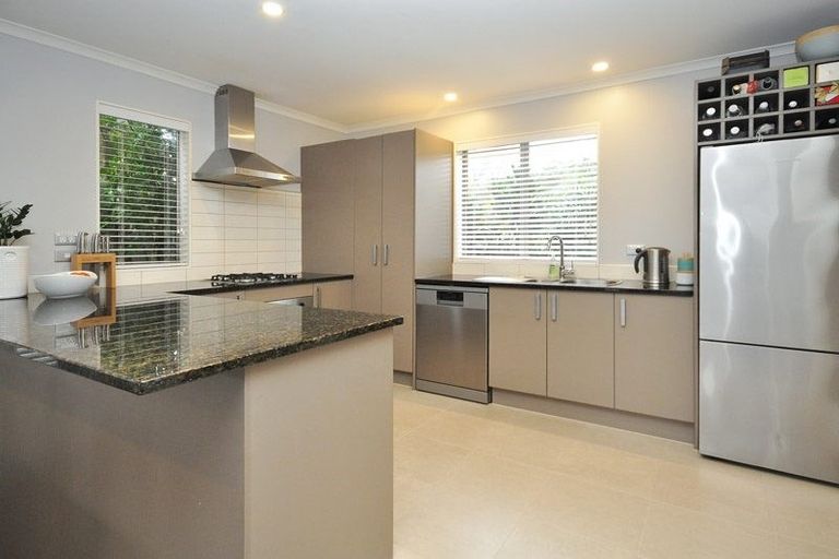 Photo of property in 107 Baverstock Road, Flat Bush, Auckland, 2016