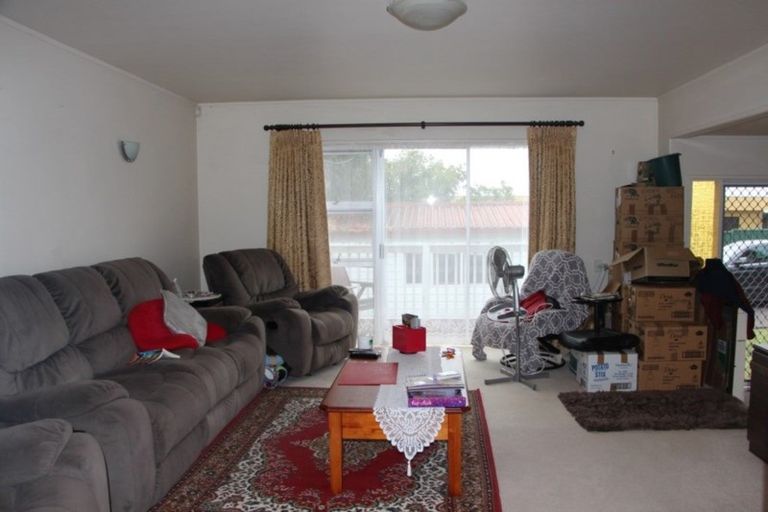 Photo of property in 375 Hobsonville Road, Hobsonville, Auckland, 0618