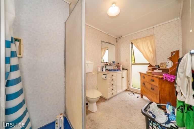 Photo of property in 2/27 Gemstone Drive, Birchville, Upper Hutt, 5018