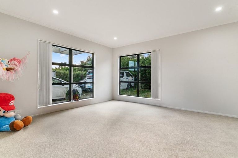 Photo of property in 41 Andalusian Way, Karaka, Papakura, 2113
