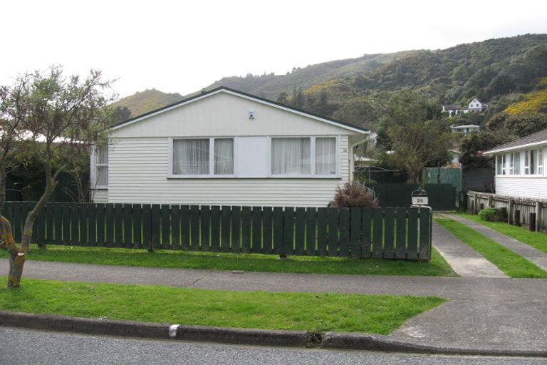 Photo of property in 26 Parenga Street, Wainuiomata, Lower Hutt, 5014