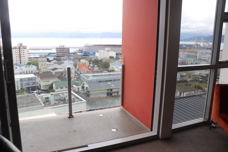 Photo of property in Summit Apartments, 29/184 Molesworth Street, Thorndon, Wellington, 6011