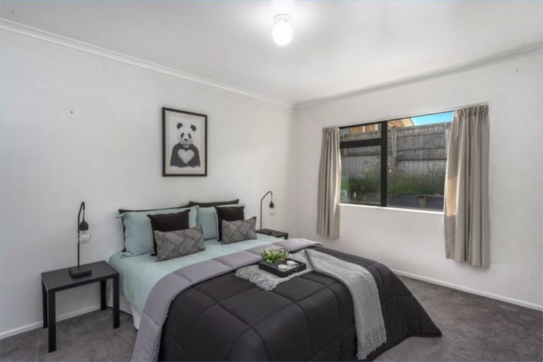 Photo of property in 17 Dorchester Place, Nawton, Hamilton, 3200