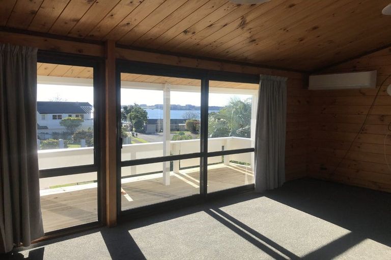 Photo of property in 10 Myrtle Drive, Omokoroa, 3114