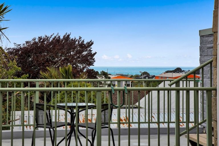 Photo of property in 339a Devon Street West, New Plymouth, 4310