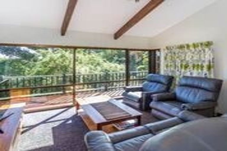 Photo of property in 9 Sherwood Lane, Cashmere, Christchurch, 8022