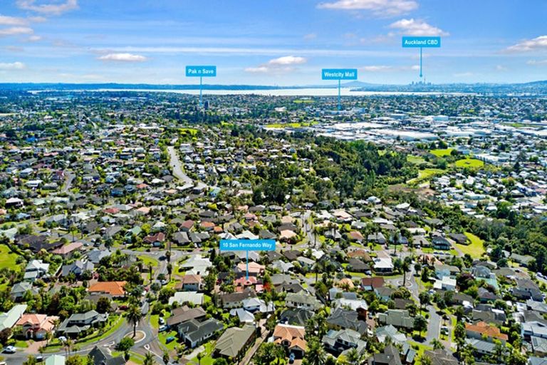 Photo of property in 10 San Fernando Way, Henderson, Auckland, 0612