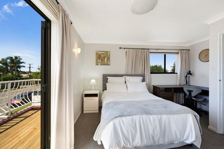 Photo of property in 49a Meeanee Road, Taradale, Napier, 4112