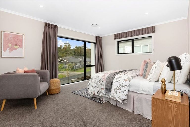 Photo of property in 49 Banks Boulevard, Whitby, Porirua, 5024