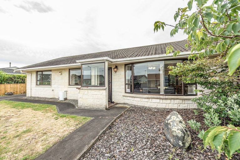 Photo of property in 2 Hampton Place, Springvale, Whanganui, 4501