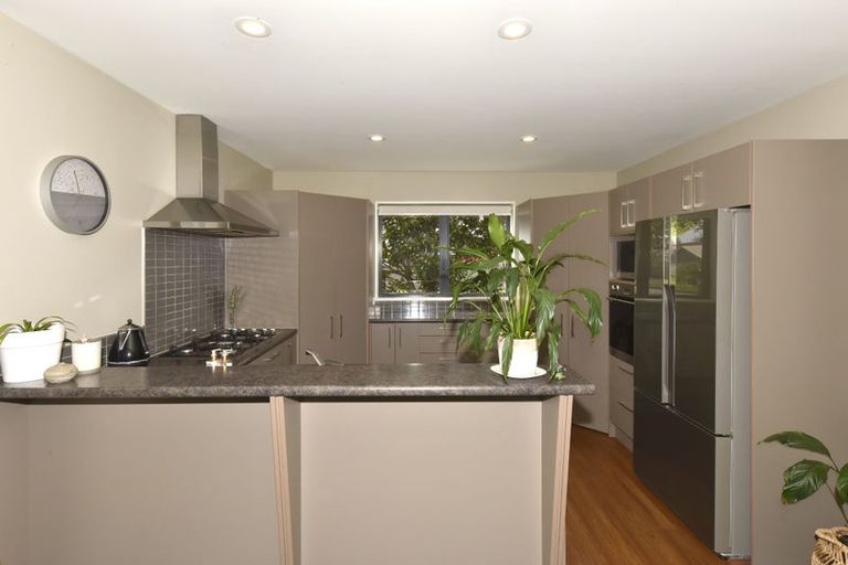 Photo of property in 37 Mcmahon Drive, Aidanfield, Christchurch, 8025