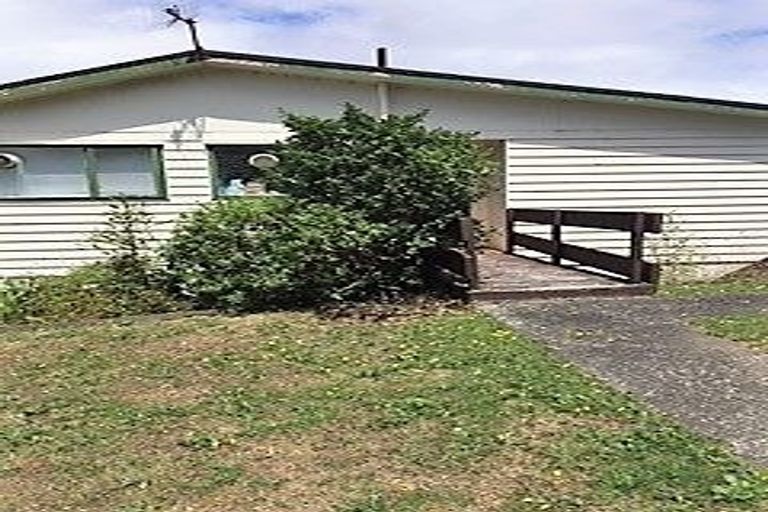 Photo of property in 49 Chartwell Drive, Crofton Downs, Wellington, 6035