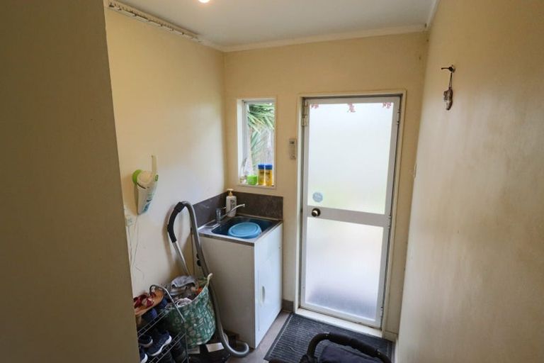 Photo of property in 2/39 Bayview Road, Bayview, Auckland, 0629