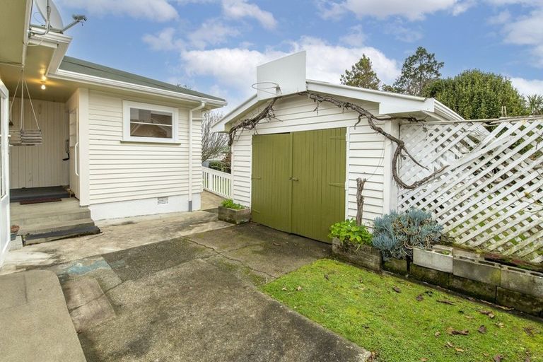 Photo of property in 15 Tawa Street, Levin, 5510