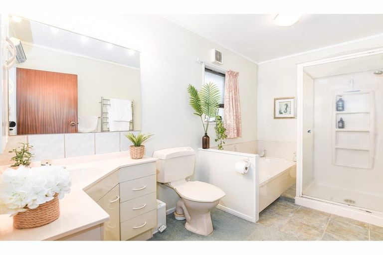 Photo of property in 13 Gwendoline Street, Glenholme, Rotorua, 3010