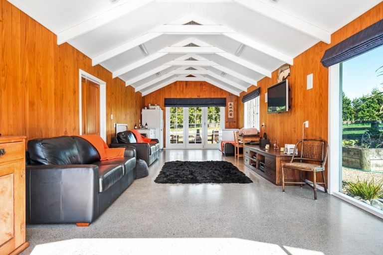 Photo of property in 523 State Highway 1, Kauri, Kamo, 0185