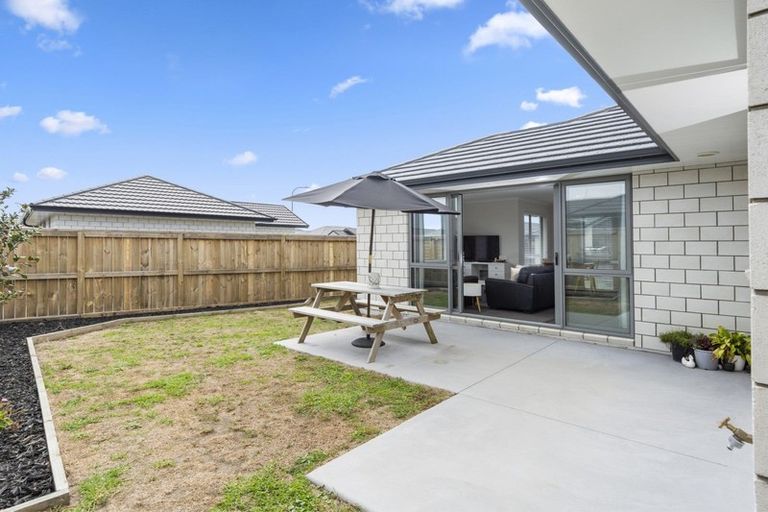 Photo of property in 19 Kanapa Close, Papamoa, 3118