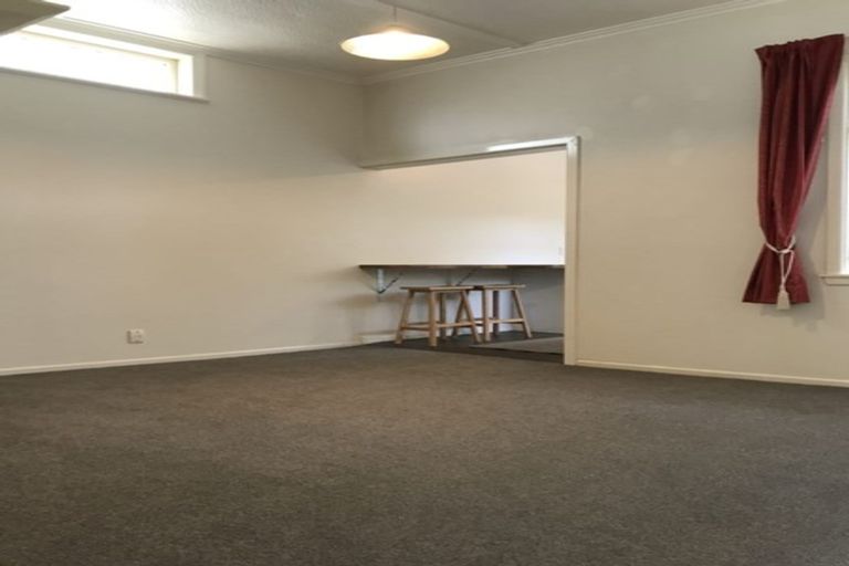 Photo of property in 37 Brougham Street, Mount Victoria, Wellington, 6011