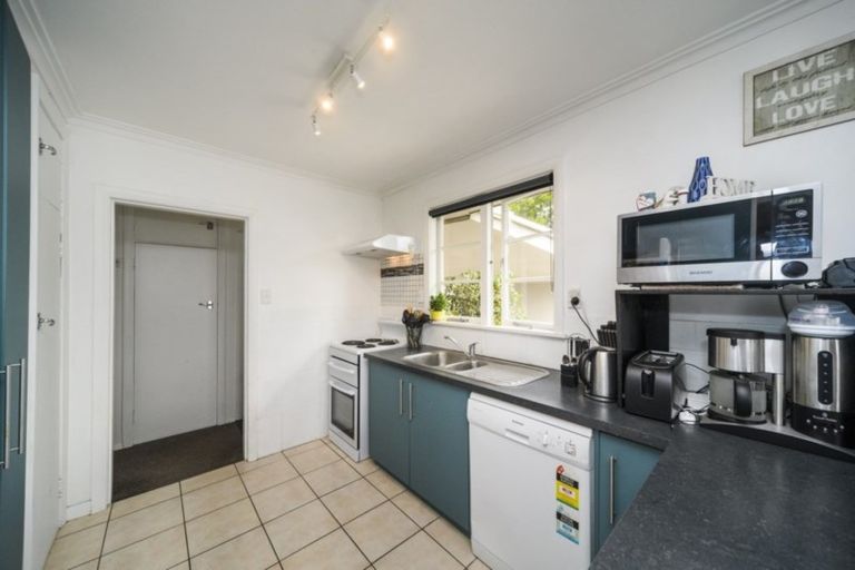 Photo of property in 235 Vogel Street, Roslyn, Palmerston North, 4414
