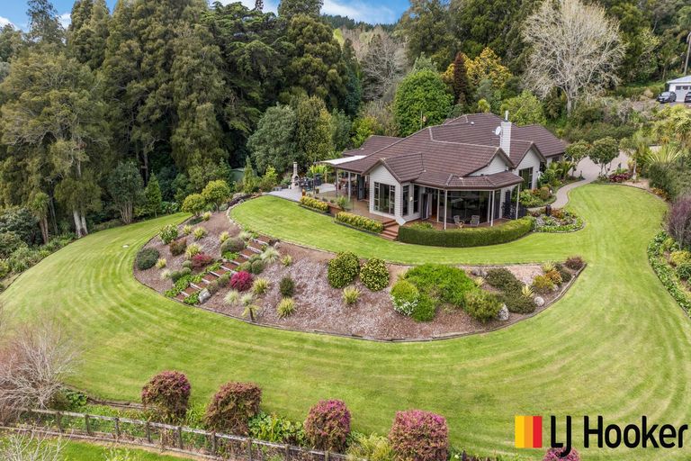 Photo of property in 39 Harry Dreadon Road, Opaheke, Papakura, 2584