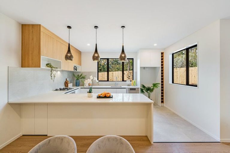 Photo of property in 32 Josh Road, Huapai, Kumeu, 0810