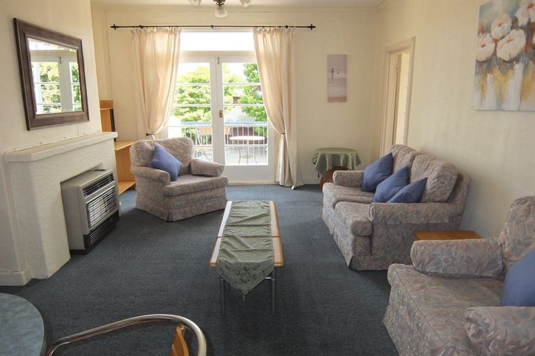 Photo of property in 72 Te Awe Awe Street, Hokowhitu, Palmerston North, 4410