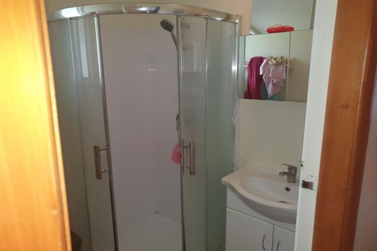 Photo of property in 92 Cook Street, Marfell, New Plymouth, 4310