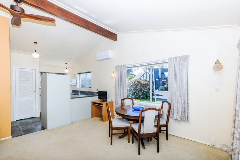 Photo of property in 3b Bellwood Place, Chartwell, Hamilton, 3210