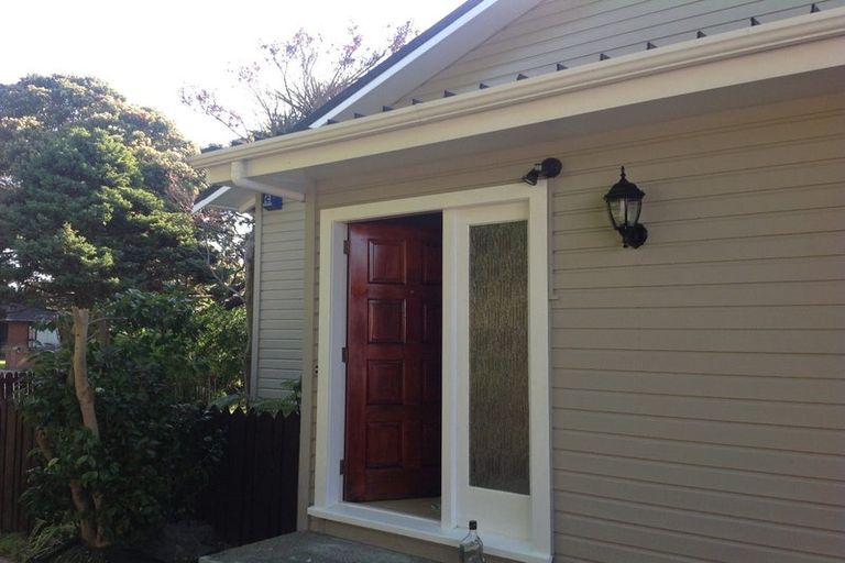 Photo of property in 9 Pohutukawa Street, Woburn, Lower Hutt, 5010